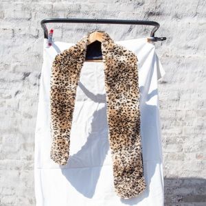 Faux fur Cheetah Scarf